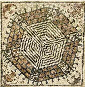 Labyrinth-town
